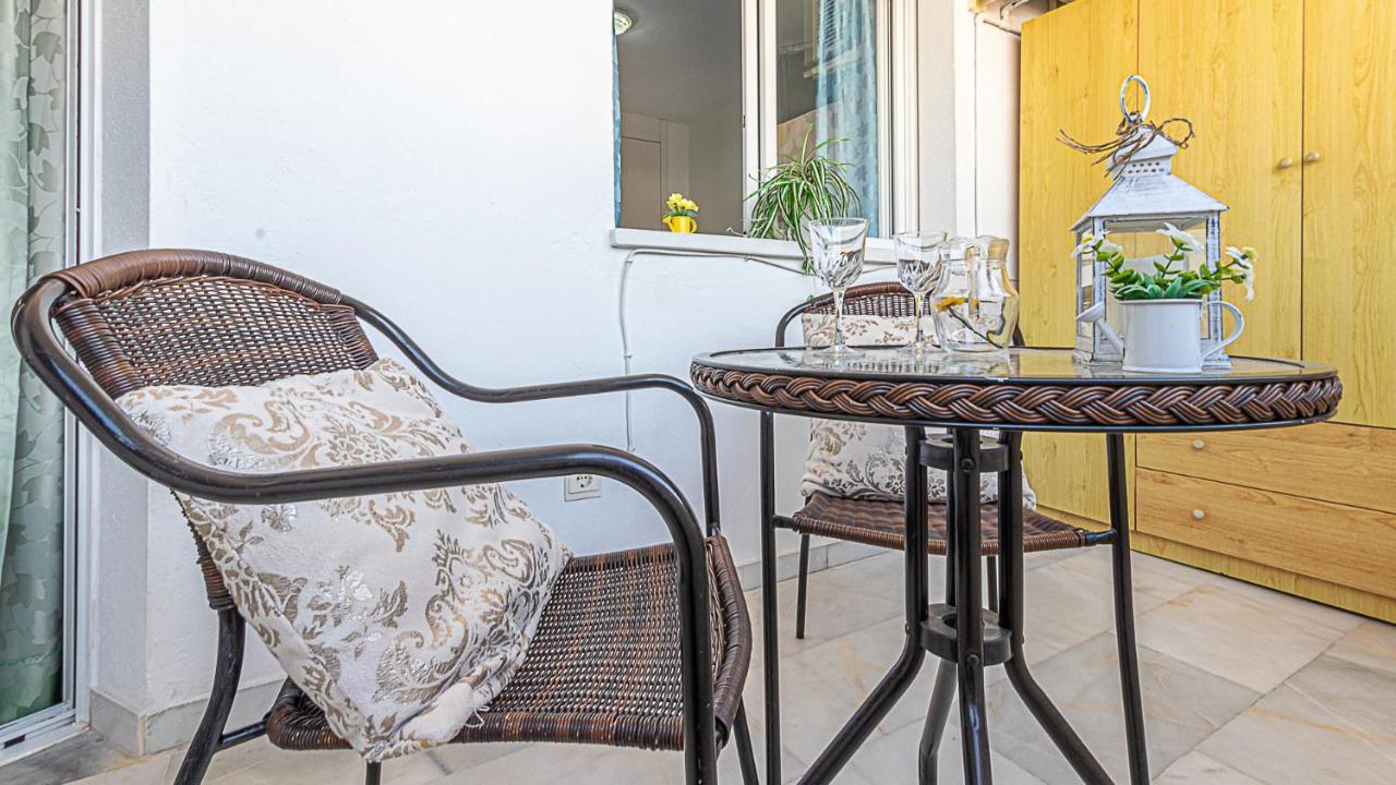 797 Holiday Rentals - Amplio Piso Para 4 En El Centro De Arroyo De La Miel Беналмадена Екстериор снимка