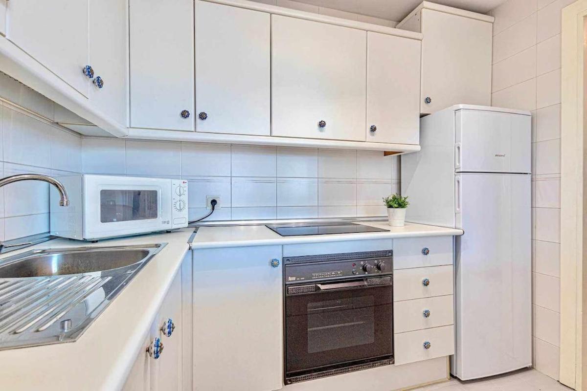 797 Holiday Rentals - Amplio Piso Para 4 En El Centro De Arroyo De La Miel Беналмадена Екстериор снимка